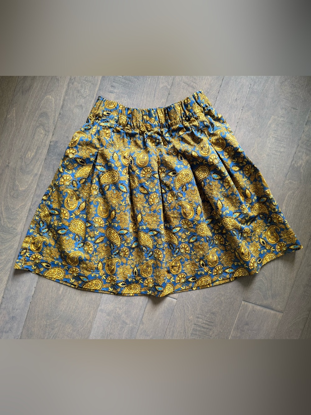 Boden Harvest Gold Paisley Pleated Cotton Skirt - Picture 5 of 9